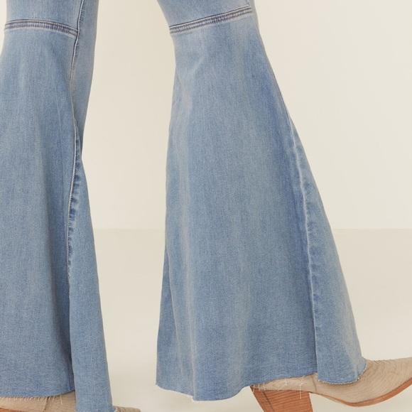 NWT FREE PEOPLE | just float on flares - Picture 12 of 12